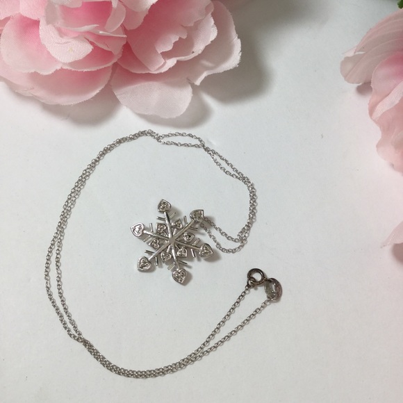 SOLD !!!!     SALE SNOWFLAKE NECKLACE SP - Picture 4 of 4